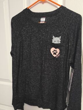 BOBS from Skechers Black Marled Long Sleeve Top with Pink Accent Tag